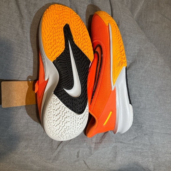 Nike Precision 7 EasyOn Total Orange Men Size 8- FN4322-800 - Picture 4 of 5
